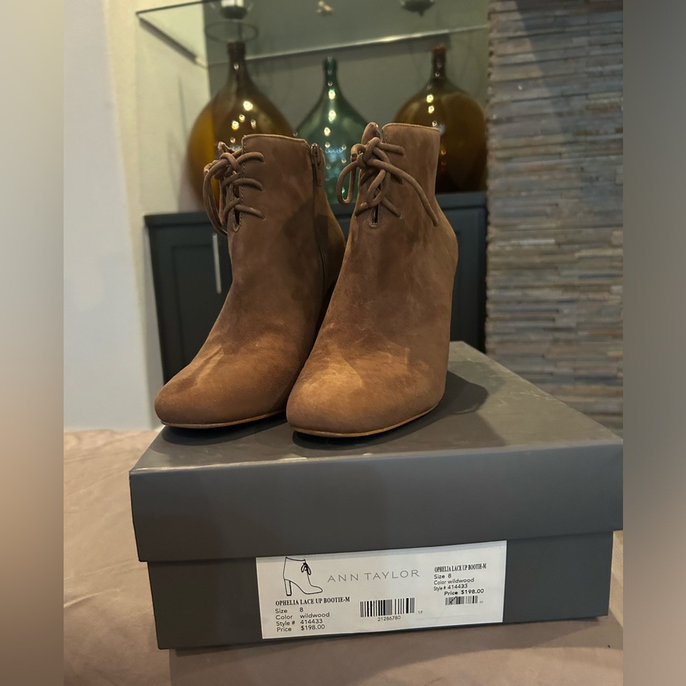 Ann Taylor lace up bootie